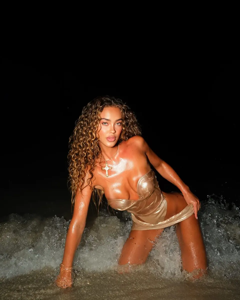 Карина эскорт в городе Москва