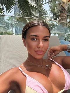 Моника эскорт в городе Москва