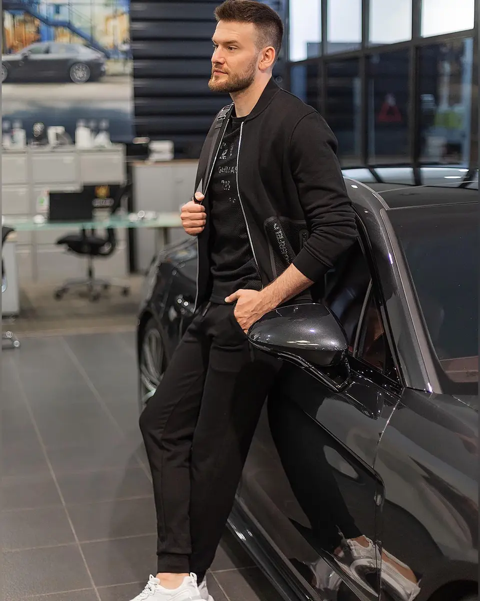 Олег эскорт в городе Москва