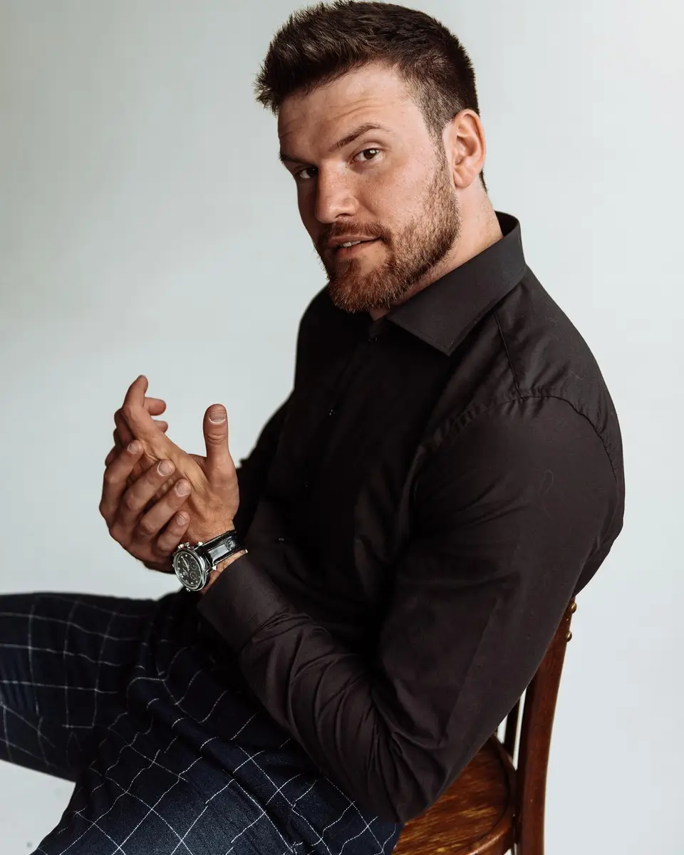 Олег эскорт в городе Москва